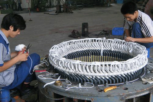 西安西瑪高壓電機(jī)外殼帶電的主要原因和過(guò)程解析。