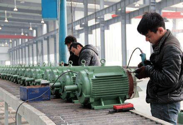 三相異步電動機在運轉中突然停止運行是怎么回事？
